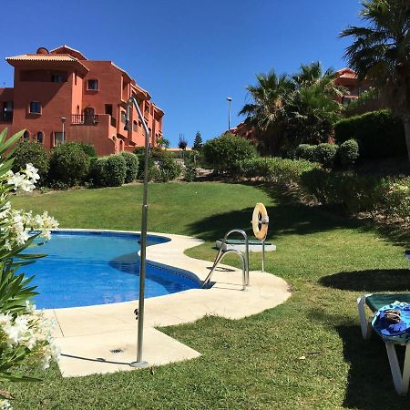 Luxury 2-Bedrooms & Bathrooms Estepona Apartment エクステリア 写真