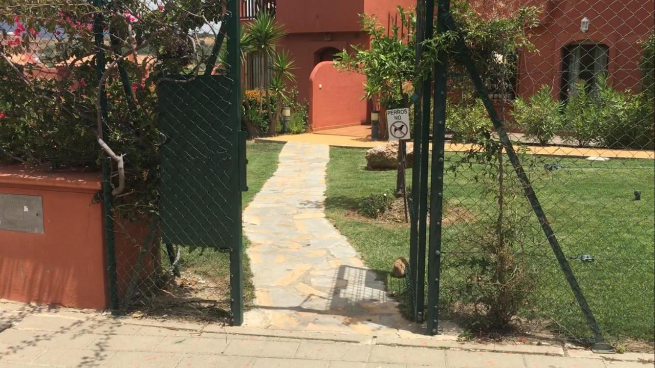 Luxury 2-Bedrooms & Bathrooms Estepona Apartment エクステリア 写真